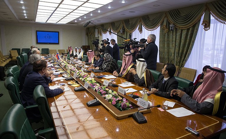 И. Умаханов провел встречу с парламентской делегацией Королевства Саудовская Аравия