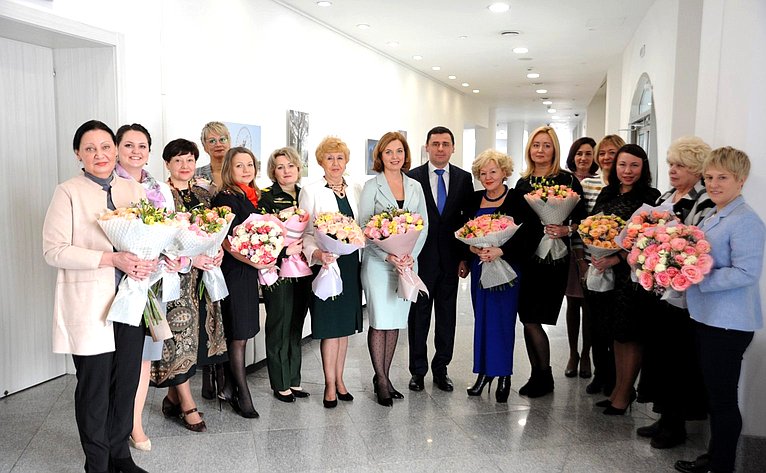 Встреча губернатора Ярославской области Дмитрия Миронова с активом Ярославского областного союза женщин