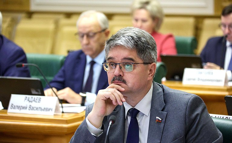 Анатолий Широков