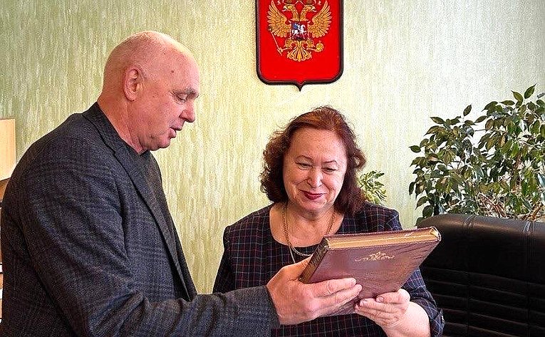 Андрей Шохин встретился с коллективом школы №1 города Покрова