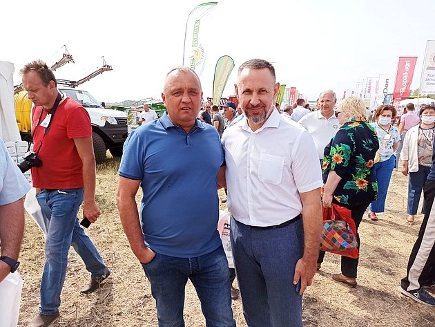 Олег Алексеев в ходе работы в регионе принял участие в открытии 12-й Сельскохозяйственной выставки «День Поля — 2021»