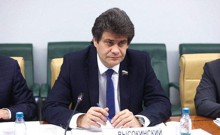 Александр Высокинский