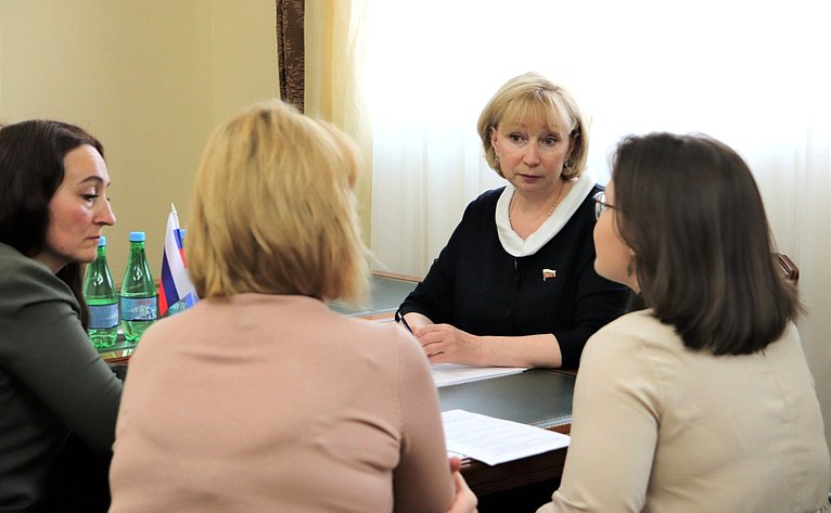 Римма Галушина в рамках работы в регионе провела приём граждан по личным вопросам