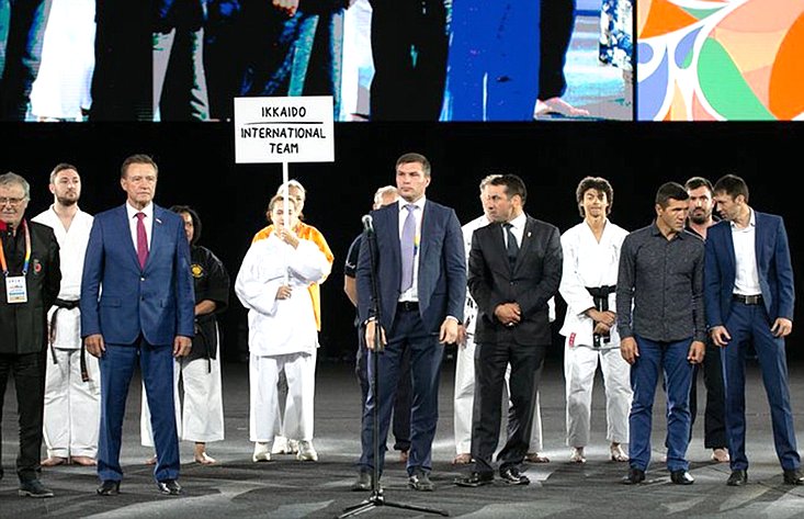 Сергей Рябухин принял участие в церемонии открытия I Всемирного фестиваля боевых искусств ТАФИСА
