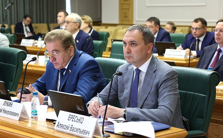 Расширенное заседание Комитета СФ по федеративному устройству, региональной политике, местному самоуправлению и делам Севера «О развитии коммунальной инфраструктуры в Саратовской области»