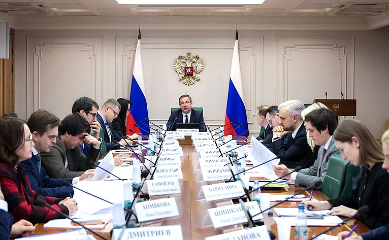 Круглый стол на тему «Законодательное регулирование трансграничного банкротства: взаимодействие производств в разных юрисдикциях»