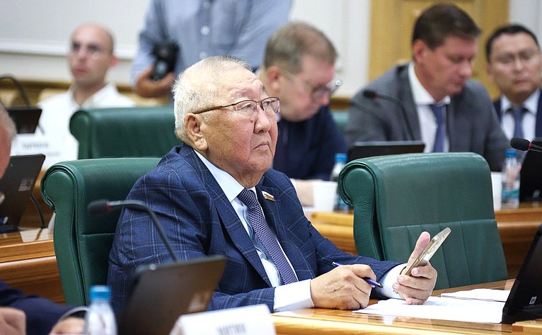 Егор Борисов