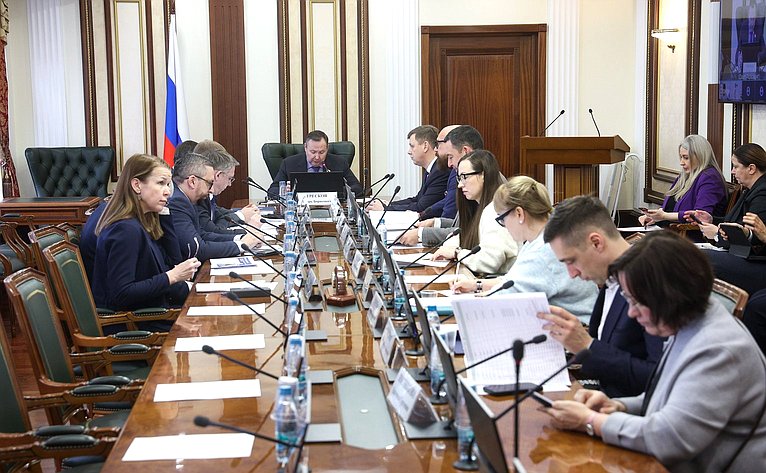 Круглый стол Комитета СФ по экономической политике совместно с Комитетом СФ по науке, образованию и культуре на тему «Механизм сопровождения инвесторов на всех этапах реализации мероприятий по обеспечению сохранности объектов культурного наследия»