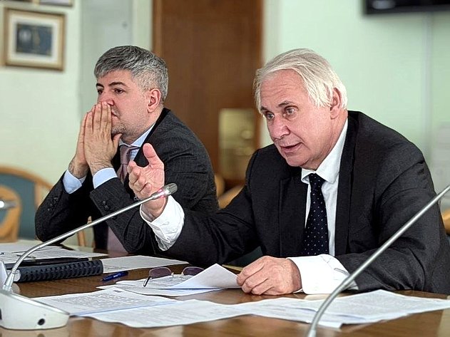 Сенаторы приняли участие в рабочем совещании в Государственной Думе РФ, посвящённом подготовке поправок ко второму чтению федерального закона №414-ФЗ