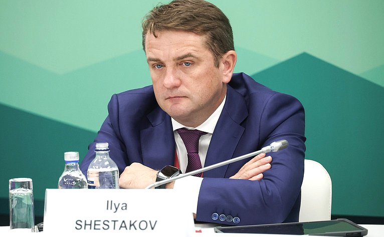 Экспертная сессия «Логистика рыбной продукции: поможет ли биржа убрать посредников?». X Восточный экономический форум