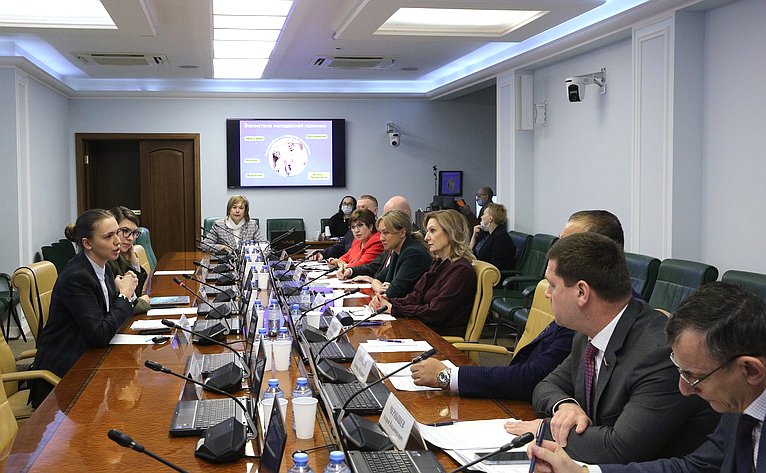 Заседание Комитета СФ по социальной политике