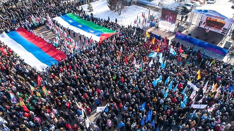 Павел Тараканов принял участие в митинге-концерте, посвященном годовщине воссоединения Крыма с Россией в Тюменской области