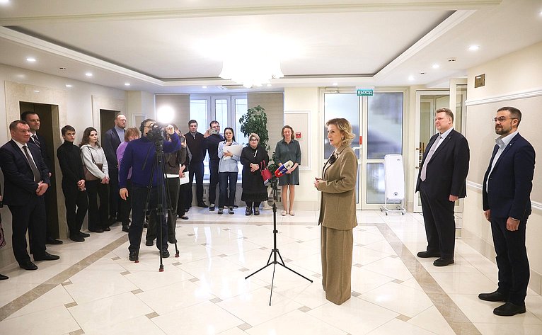 Открытие выставки члена-корреспондента Российской академии художеств Сергея Борисова «Край ты мой родной»