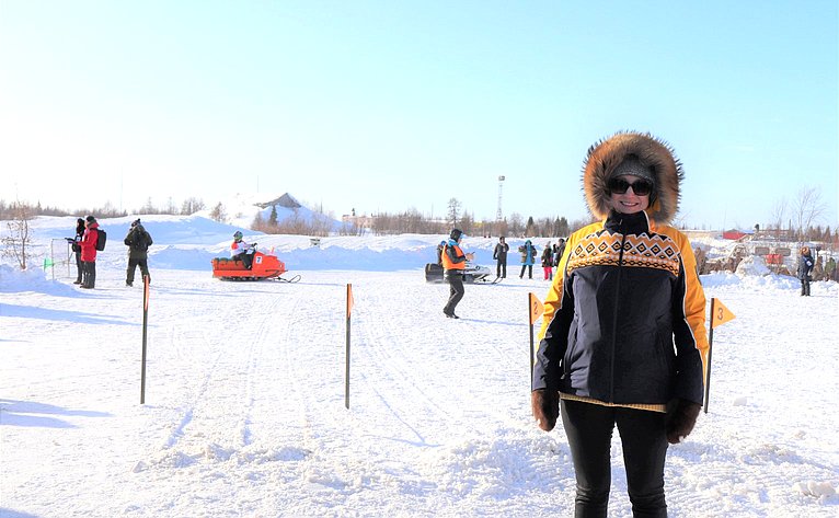 Римма Галушина в ходе поездки в регион приняла участие в традиционном окружном спортивном празднике «Буран- Дей»