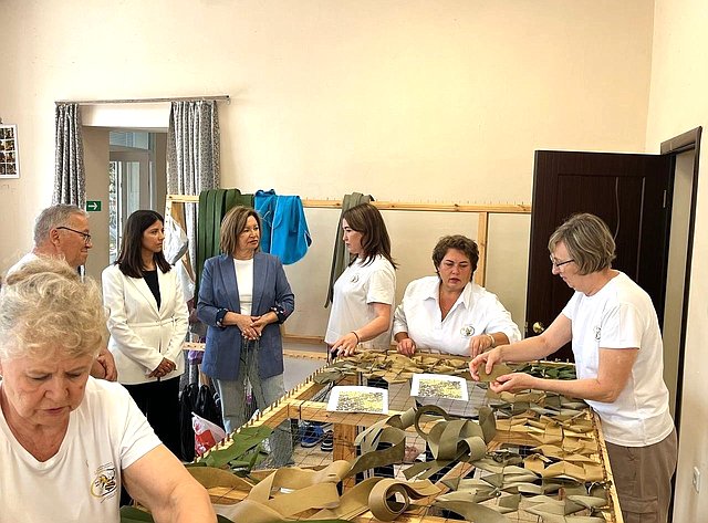 Марина Сидухина посетила добровольческое волонтерское движение «Всё для Фронта! Всё для Победы!» в Новокуйбышевске