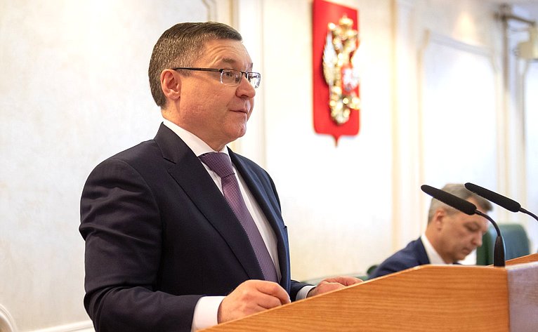 Министр строительства и жилищно-коммунального хозяйства РФ В. Якушев