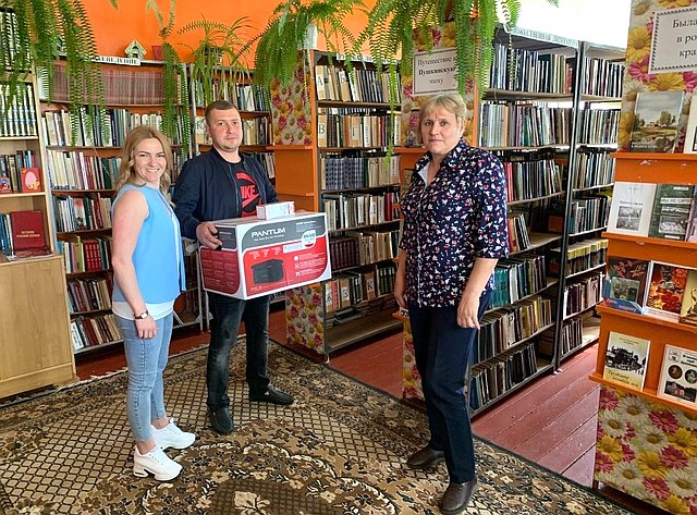 Ирина Кожанова с рабочим визитом посетила Духовщинский район Смоленской области