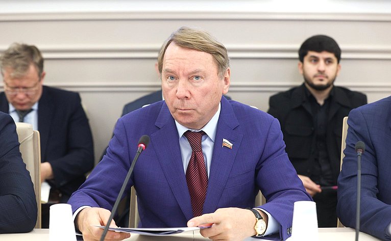 Владимир Кожин