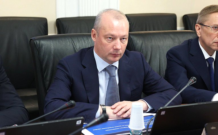 Совещание Комитета СФ по экономической политике «Снижение уровня износа инженерной инфраструктуры. Меры по привлечению инвестиций в сферу теплоснабжения»