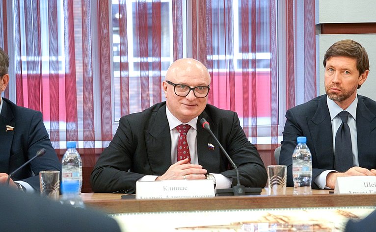 Андрей Клишас