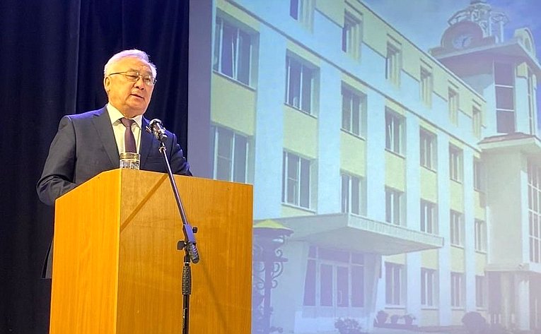 Баир Жамсуев в Агинском принял участие в совещании по итогам работы администрации Агинского Бурятского округа за 2023 год и задачах на 2024