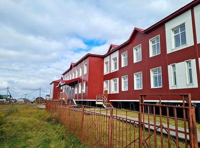 Денис Гусев в рамках работы в регионе посетил поселок Каратайка Заполярного района Ненецкого АО