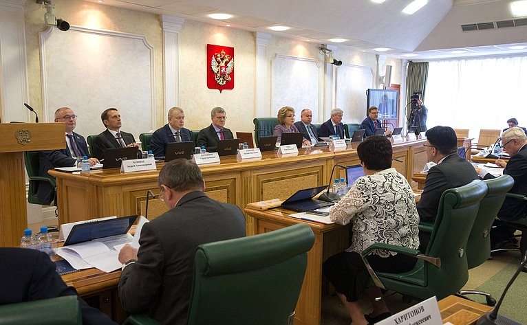 Парламентские слушания на тему «Предотвращение вмешательства во внутренние дела Российской Федерации: законодательство и правоприменительная практика»