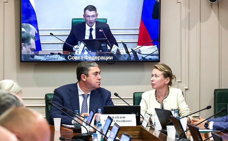Заседание Комитета Совета Федерации по аграрно-продовольственной политике и природопользованию