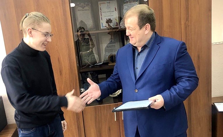 Сергей Безденежных поздравил победителей конкурса «Портрет твоего края»