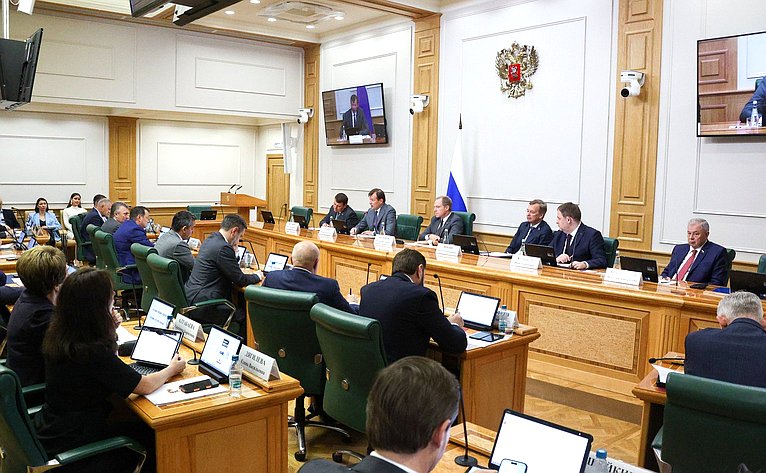 Открытый диалог с председателем Совета директоров Центра развития перспективных технологий Михаилом Дубиным