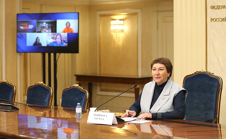 Елена Перминова приняла участие в сессии ЕЖФ в рамках Восточного экономического форума