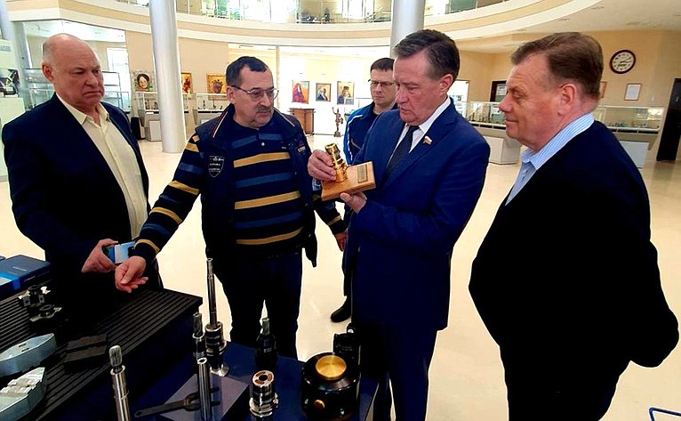 Сергей Рябухин провел серию рабочих встреч с руководством ульяновских предприятий, которые занимаются импортозамещением