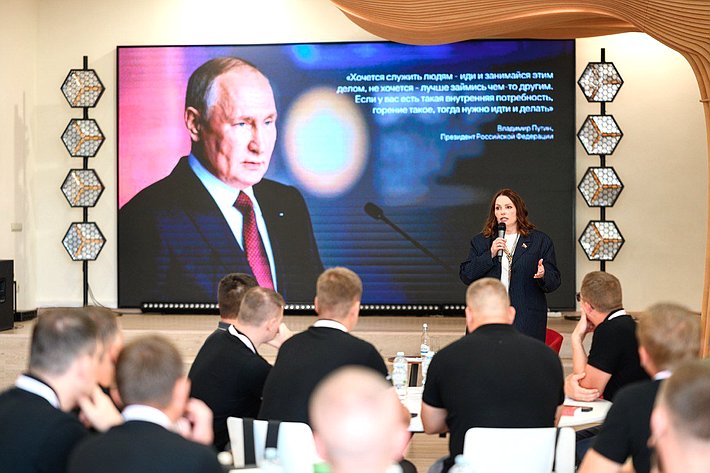 Ольга Щетинина встретилась с участниками новой образовательной программы «Герои. Нижегородская область»