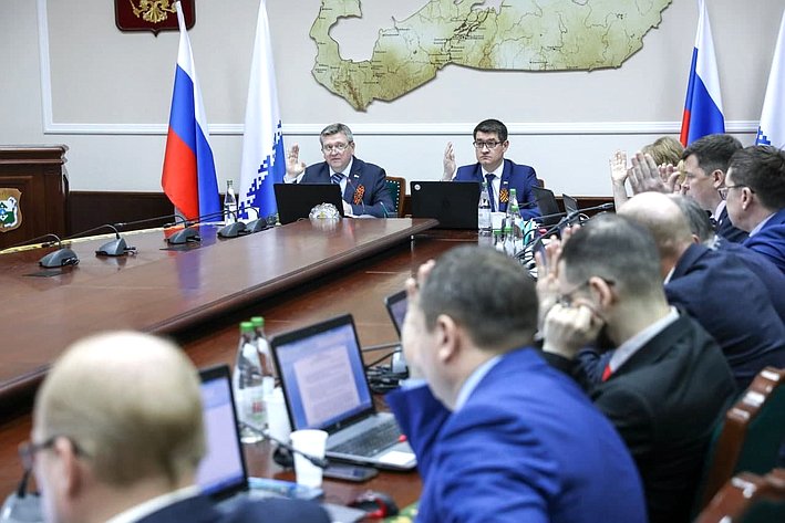 Денис Гусев принял участие в работе 35-й сессии Собрания депутатов Ненецкого автономного округа