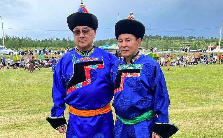 Баир Жамсуев принял участие в мероприятиях XIX открытого чемпионата региона по бурятской борьбе «Барилдаан» — «Большой приз Алханая», посвященном 80-летию Великой Победы и Году защитника Отечества