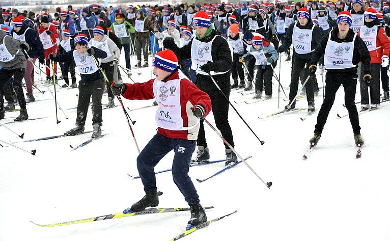 Андрей Епишин принял участие в тверском этапе Всероссийской гонки «Лыжня России — 2018»
