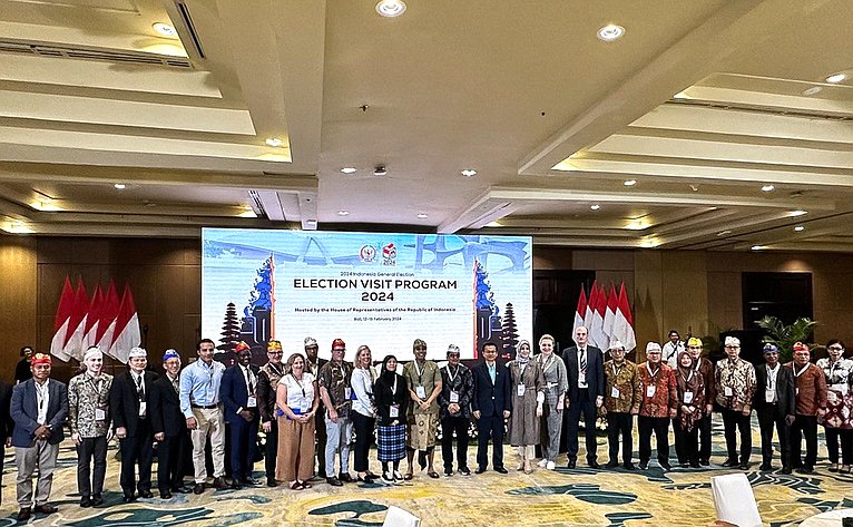 Председатель Комитета СФ по науке, образованию и культуре Лилия Гумерова принимает участие в наблюдении за всеобщими выборами в Республике Индонезии