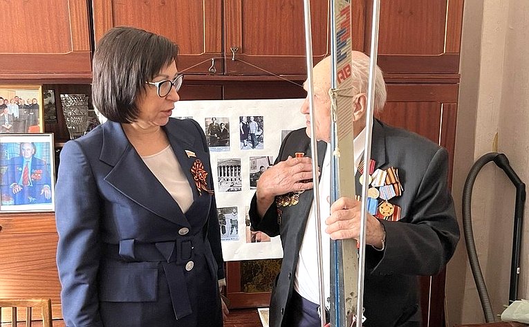 Наталья Котова в преддверии 80-летнего юбилея дня Великой Победы встретилась с ветераном Великой Отечественной войны