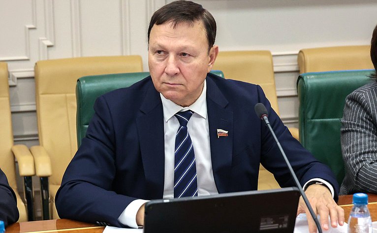 Александр Ролик
