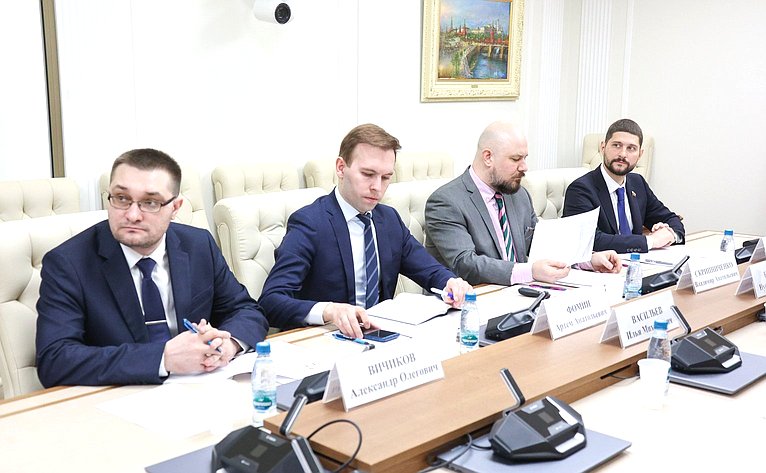 Заместитель Председателя СФ Юрий Воробьев провел совещание по подготовке и проведению российско — белорусского патриотического проекта «Непокорённые»