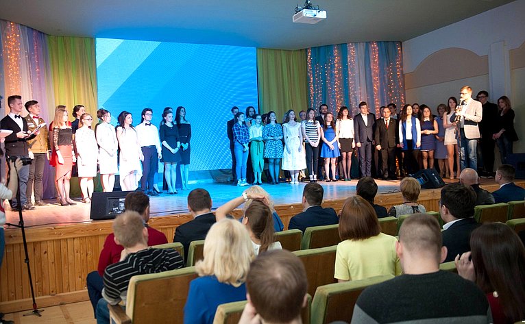 Дмитрий Шатохин в рамках работы в регионе принял участие в церемонии награждения ежегодной премии «Студент года – 2017»