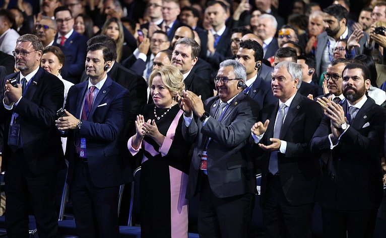 Сенаторы во главе с Председателем СФ Валентиной Матвиенко приняли участие в торжественной церемонии открытия международной парламентской конференции «Россия – Латинская Америка»