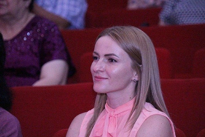 В Смоленской области состоялся очередной концерт в рамках патриотического проекта сенатора РФ Ирины Кожановой
