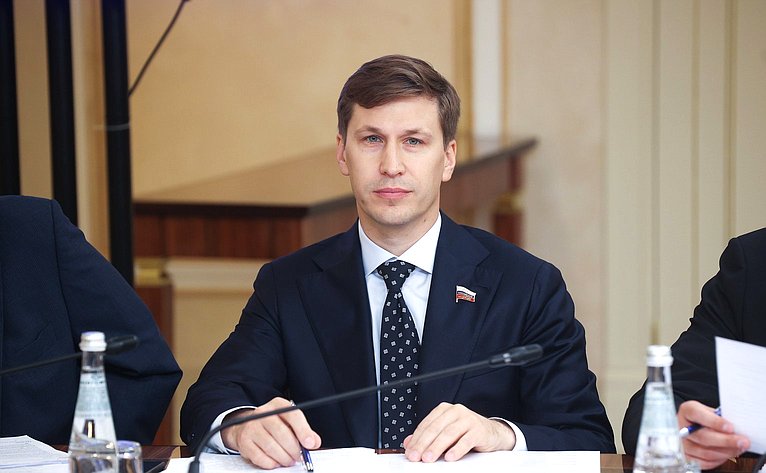 Иван Новиков