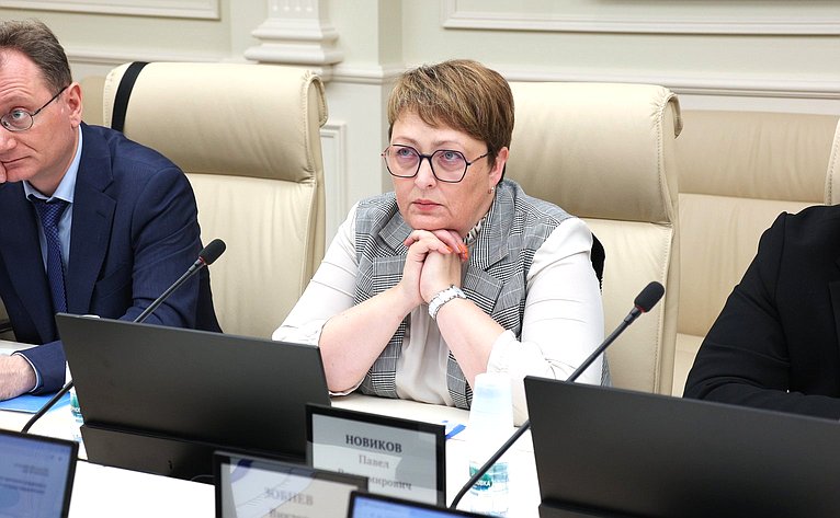Заседание Комиссии СФ по мониторингу законодательства РФ в сфере государственного контроля (надзора) и муниципального контроля в РФ на тему «Анализ эффективности внедрения в работу контрольных органов индикаторов риска нарушения обязательных требований»