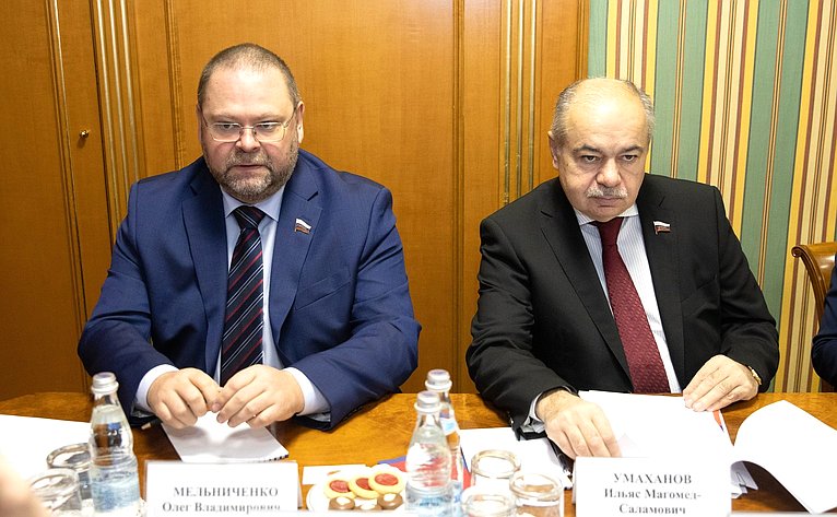 Встреча И. Умаханова с Послом Республики Узбекистан в РФ Б. Асадовым