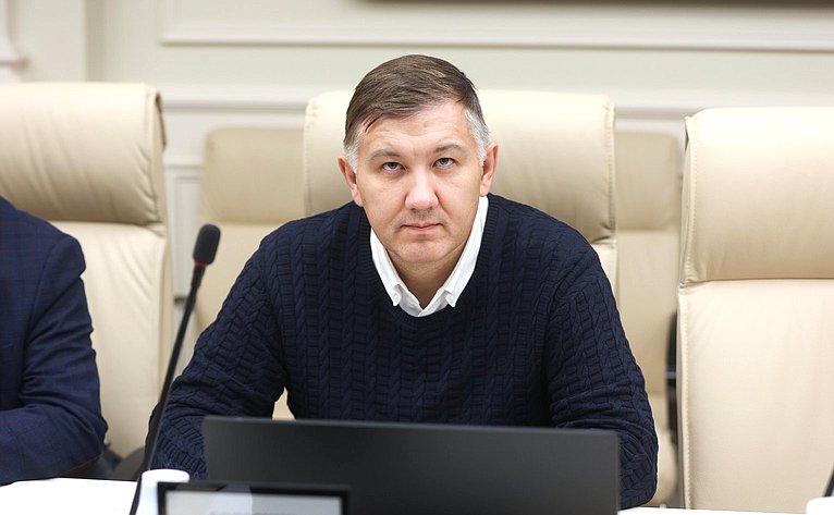 Круглый стол на тему «Права потребителей при оказании платных образовательных услуг»