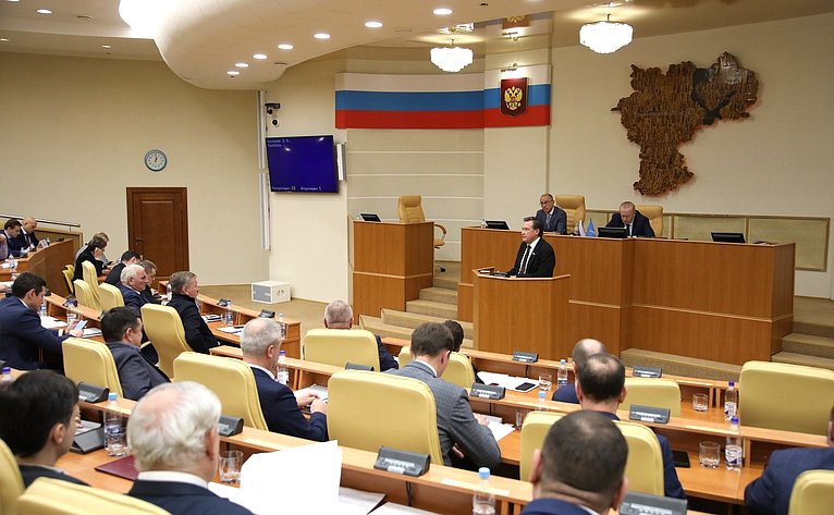 Сергей Рябухин в ходе работы в регионе принял участие в 65-м заседании Законодательного Собрания