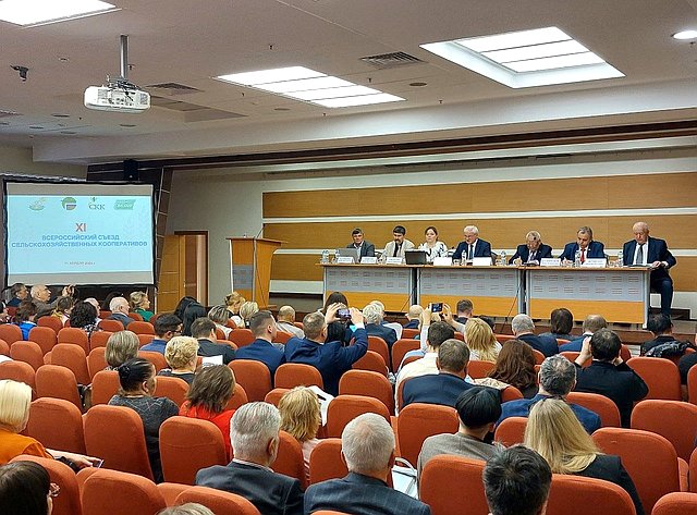 Егор Борисов принял участие во Всероссийском съезде сельскохозяйственных кооперативов