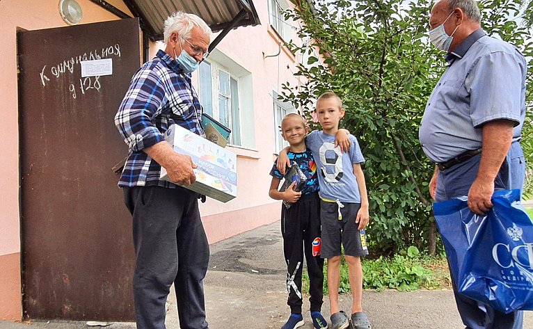 Сергей Лукин поддержал всероссийскую акцию «Собери ребенка в школу»